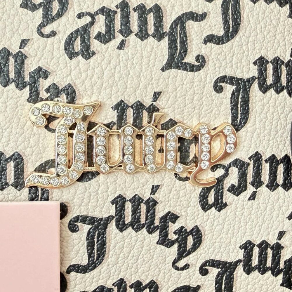 NWT Juicy Couture Gothic Logo Crossbody Satchel Bag Heart Charm Beige & Black - Picture 8 of 15